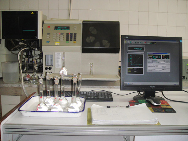 ATOMIC ABSORPTION SPECTROPHOTOMETER